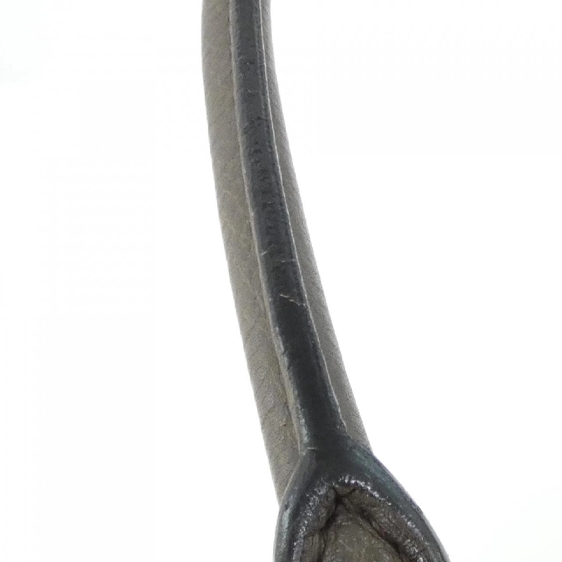 Túi xách vai Louis Vuitton Mahina L M93121 - Hàng hiệu Chính hãng 802472