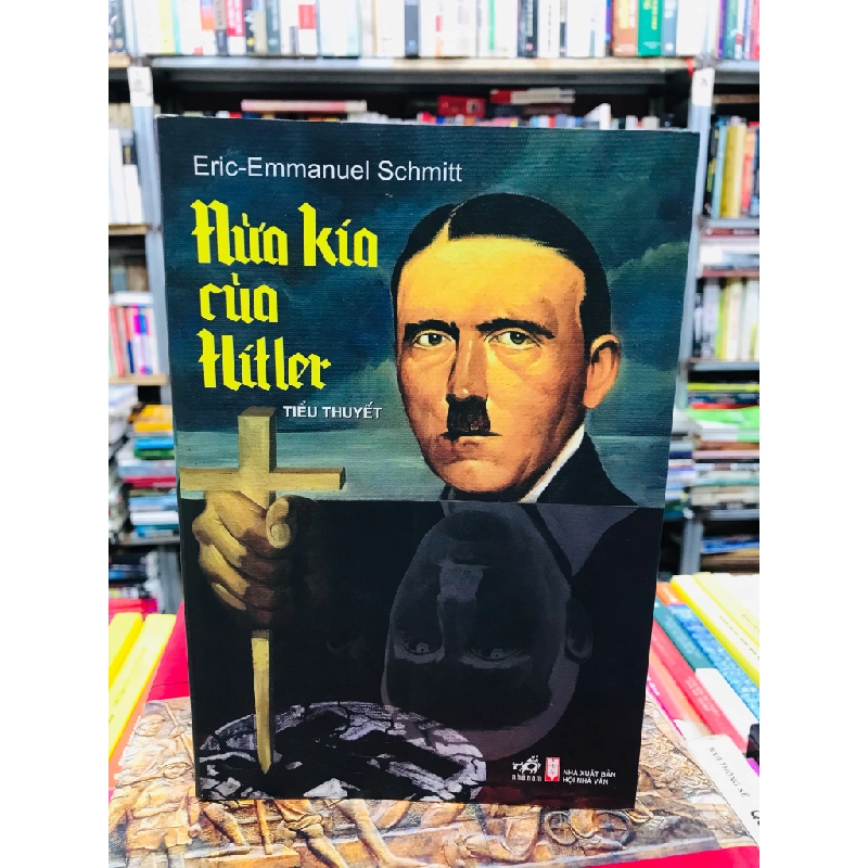 Nửa kia của Hitler - Eric-Emmanuel Schmitt 127479