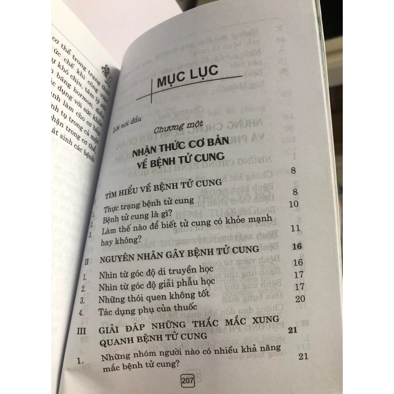 PHÁT HIỆN VÀ ĐIỀU TRỊ BỆNH TỬ CUNG - 214 trang, nxb: 2011 322107