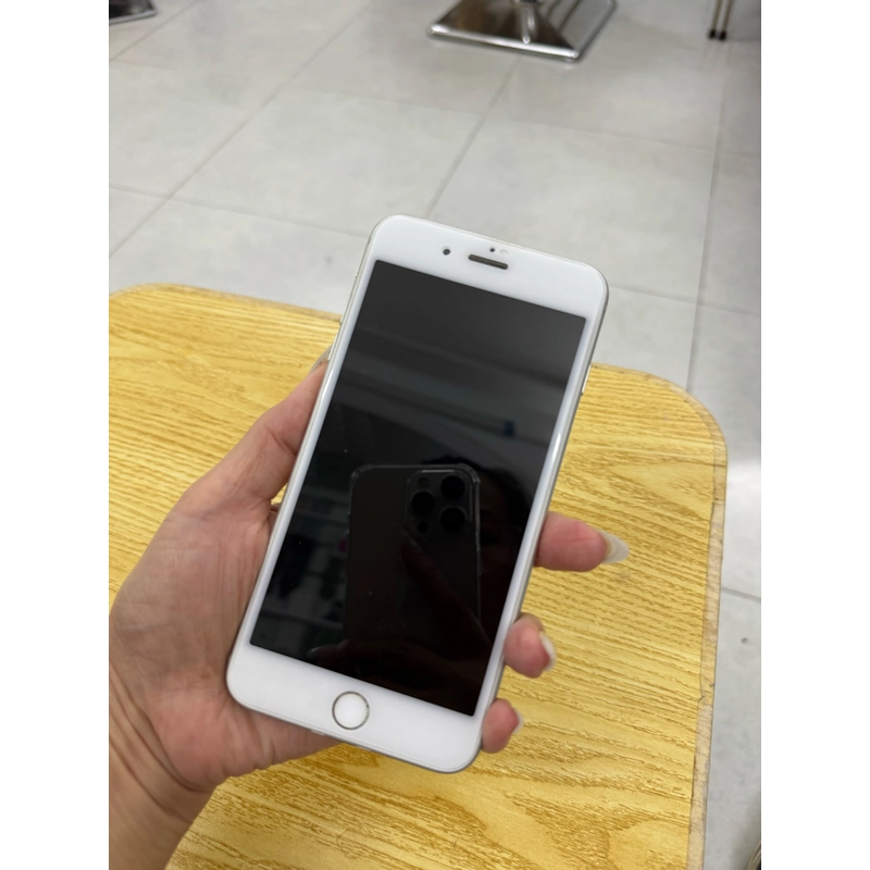 Điện thoại iphon 8 plus 505227