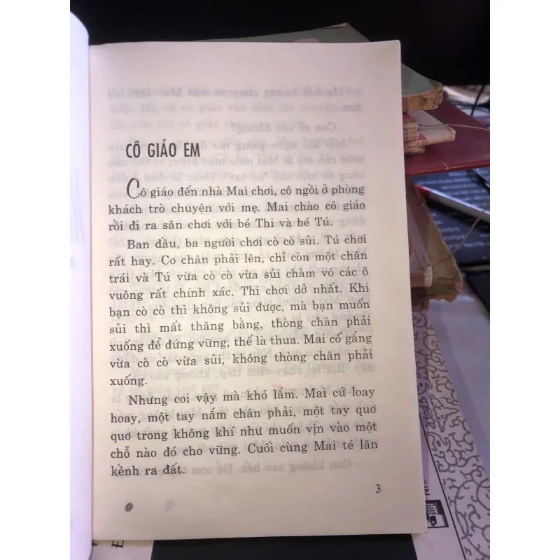 Ngôi nhà trong cỏ - Lý Lan 1019379