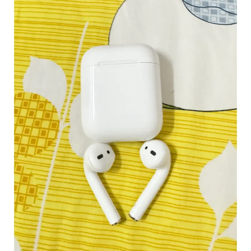 Tai nghe không dây Apple AirPods 2 Generation màu trắng 734658