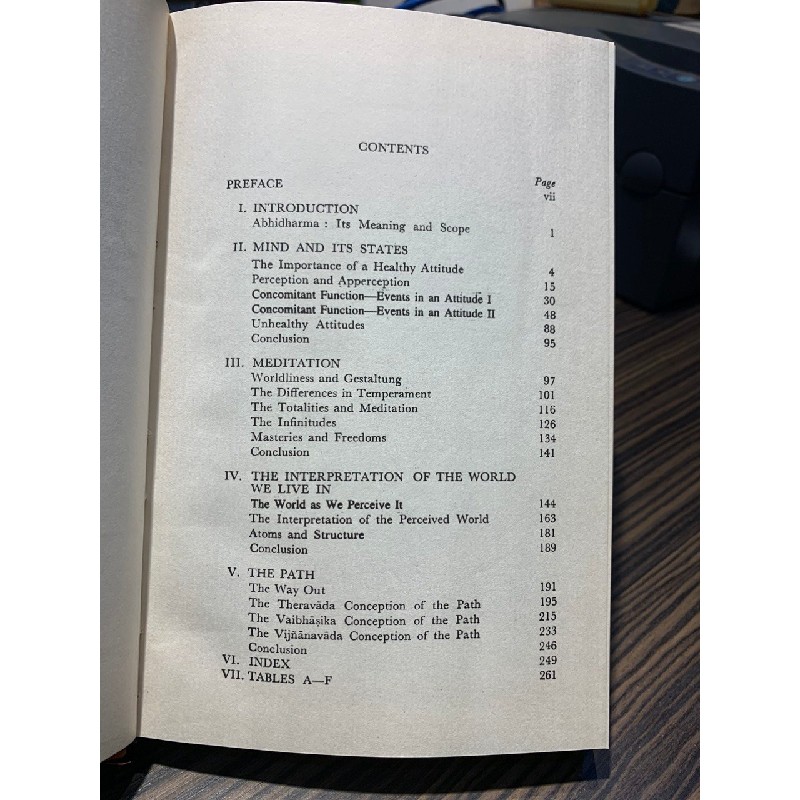 PHILOSOPHY AND PSYCHOLOGY IN THE ABHIDHARMA - Herbert V. Guenther 147866