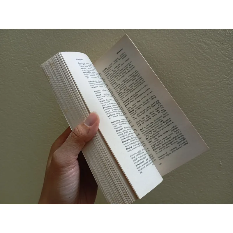 Thesaurus the penguin A-Z, sách ngoại văn tiếng Anh english book  719416