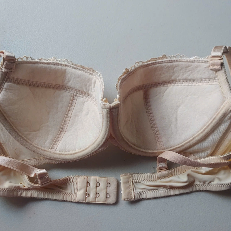 Áo ngực ren có gọng không mút, hàng cty Lovely Việt Nam sản xuất 465875