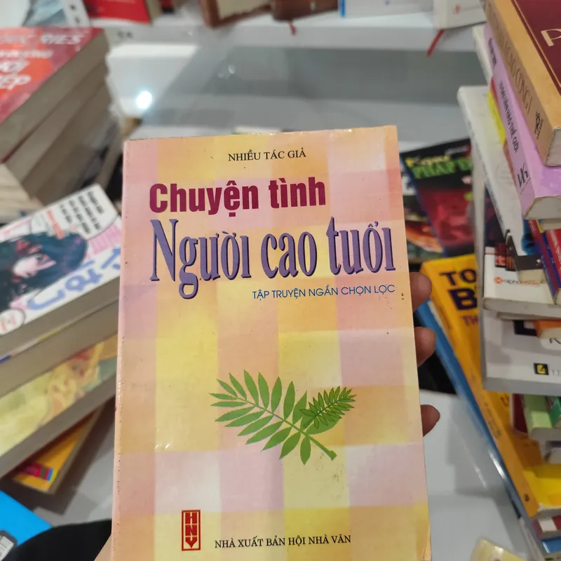 Chuyện tình người cao tuổi  564446