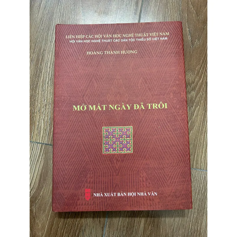 MỞ MẮT NGÀY ĐÃ TRÔI – Hoàng Thanh Hương 759765