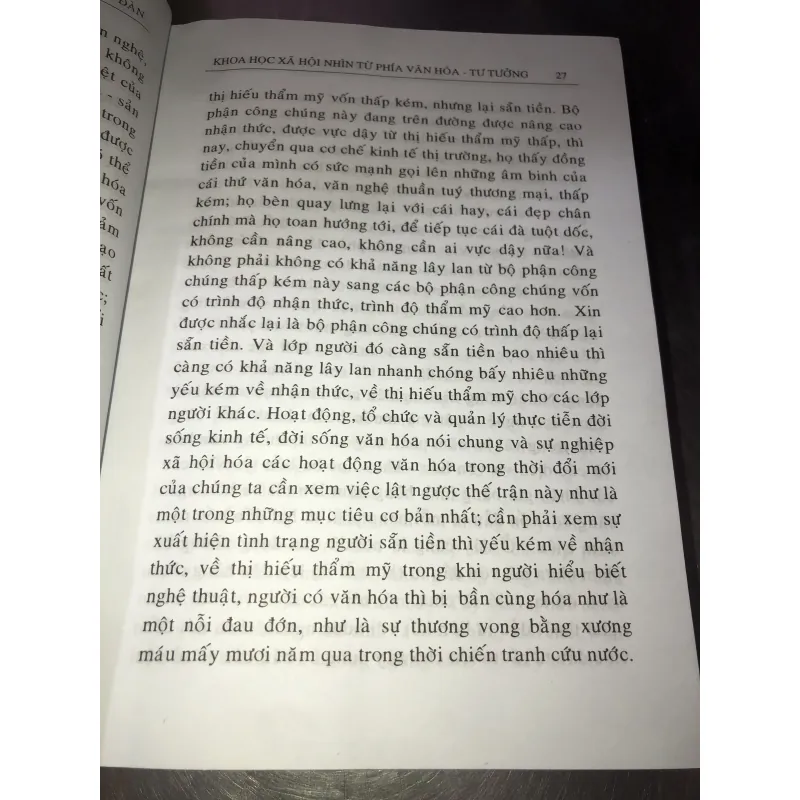 Khoa học xã hội nhìn từ phía văn hoá - tư tưởng  - Trần Trọng Đăng Đàn 937356