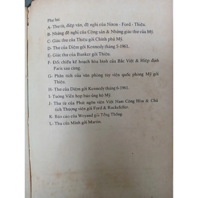 TỪ TÒA BẠCH ỐC ĐẾN DINH ĐỘC LẬP - NGUYỄN TIẾN HƯNG, JERROLD L. SCHECTER 1005261