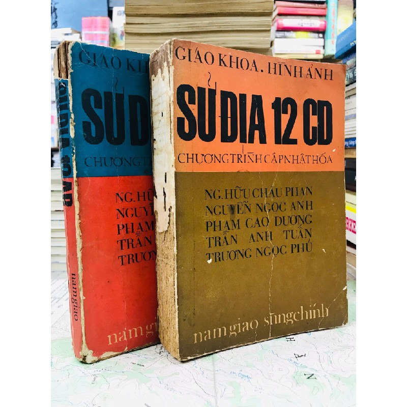 Sử Địa 12 AB + CD - một nhóm giáo sư ( trọn bộ 2 tập ) 125856