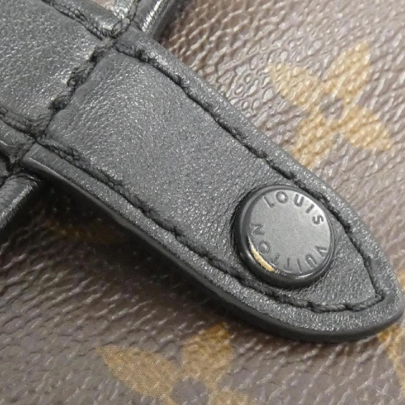 Túi đeo vai Louis Vuitton Monogram Macassar Christopher Wearable Wallet M69404 613825