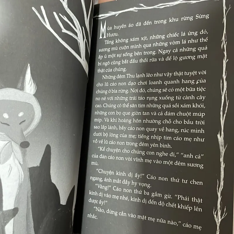 (sách dành cho trẻ em) - Những chuyện kỳ bí cho bầy cáo non - Christian Mckay Heidicker 990168