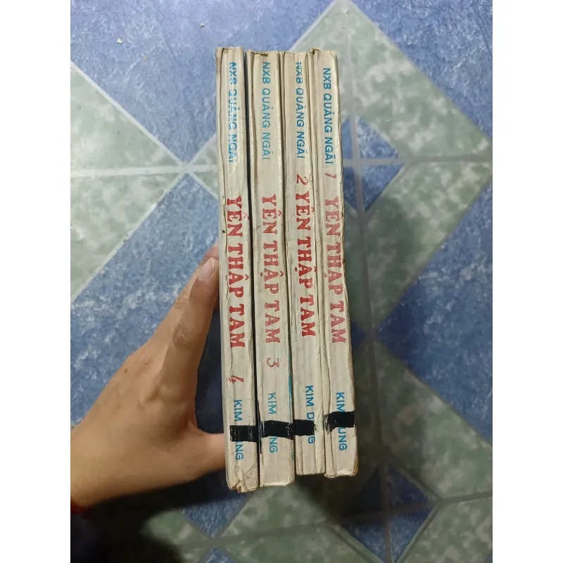 Yến Thập Tam ( 4 tập) - Kim Dung 992927