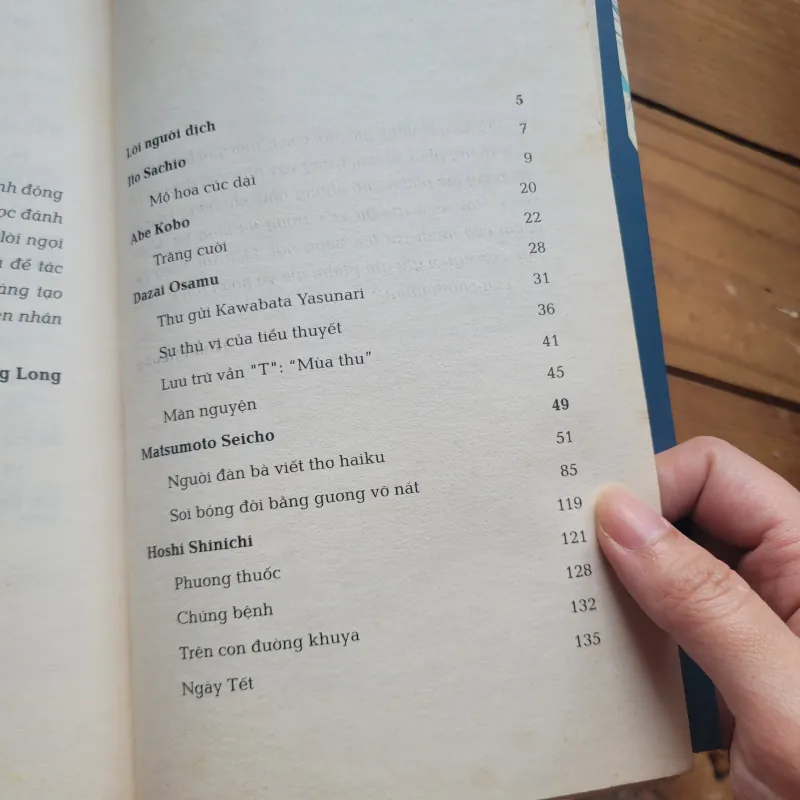 Trăng cười - Tuyển tập truyện ngắn Nhật Bản 1003758