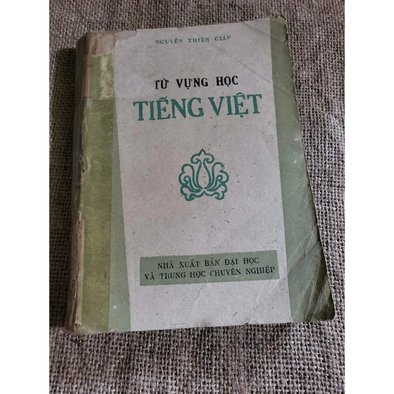 Từ vựng học tiếng Việt| 370 trang | xb 1985 
 309337