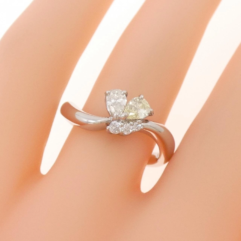 Nhẫn kim cương PT900 0.40CT - Hàng hiệu Authentic 853065