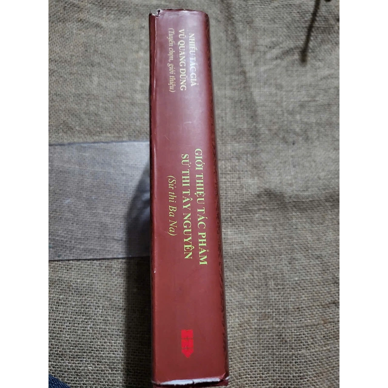Giới thiệu tác phẩm sử thi Tây Nguyên (Sử thi Ba Na)- 640 trang 437104