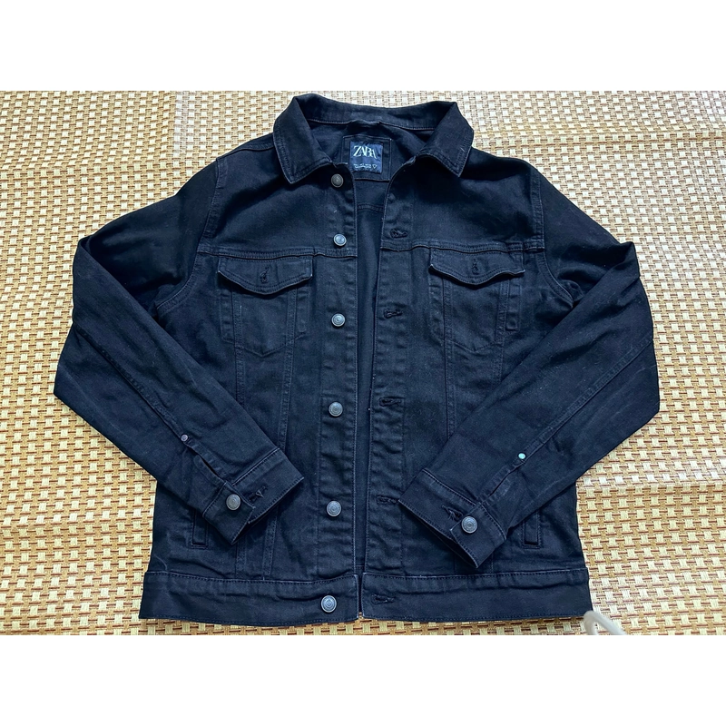 Áo khoác bò đen Zara size L 479527