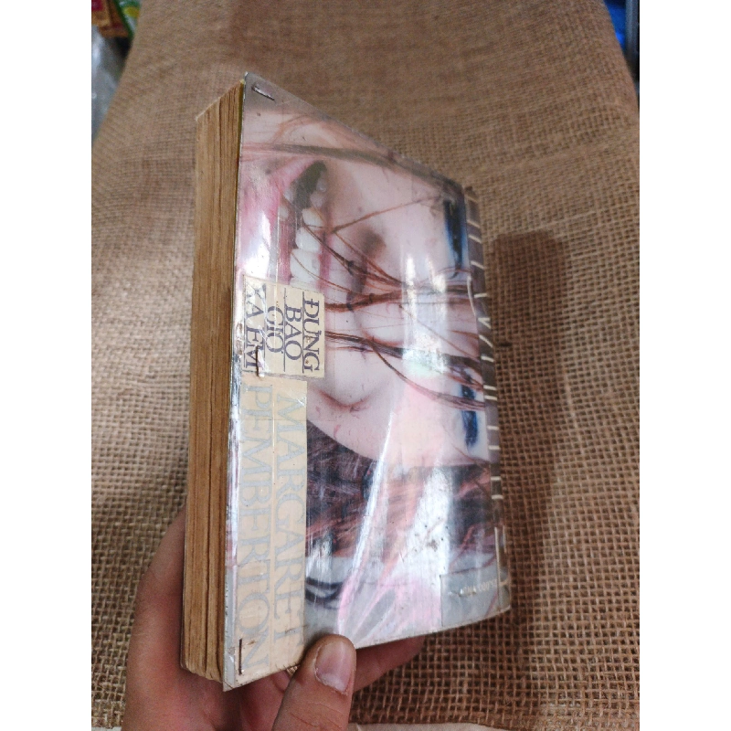 Đừng bao giờ xa em - Margaret Pemberton 1995 mới 80% ố (Văn học nước ngoài) HLSC2404 1028356