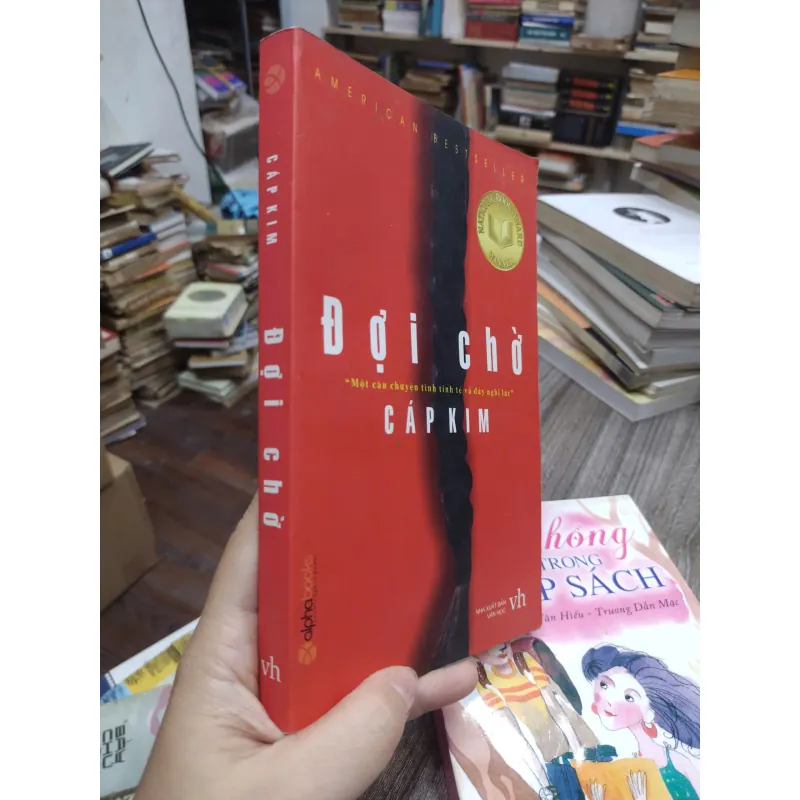 Sách: Đợi chờ  (B1) Tác giả: Cáp Kim 696801