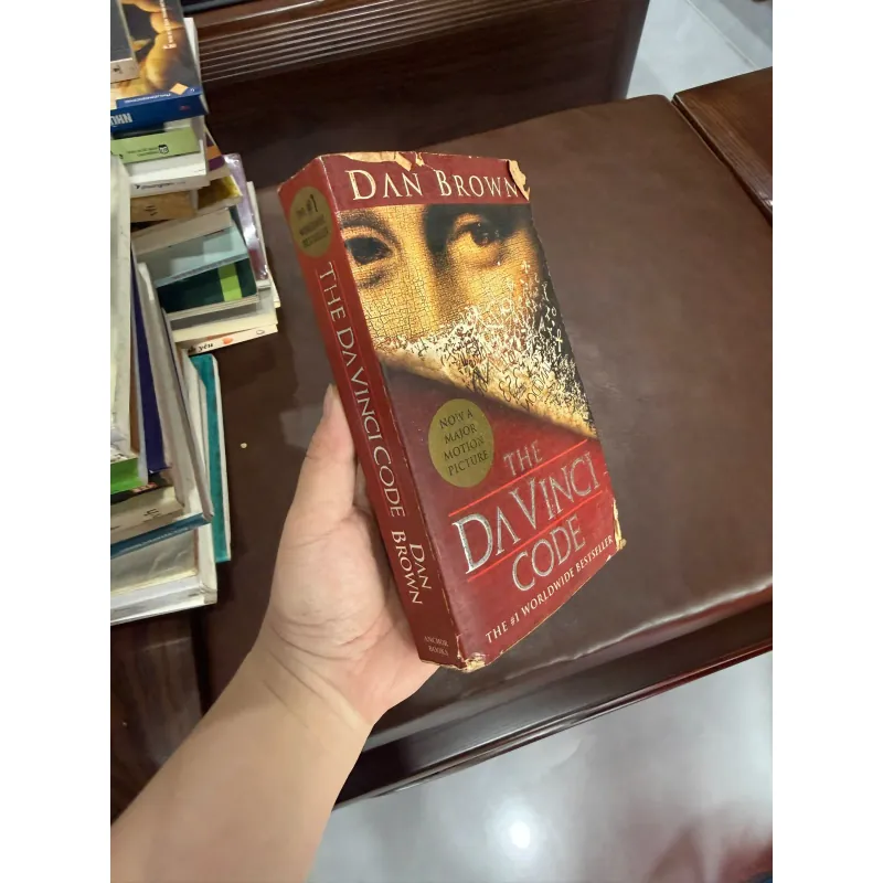 The Da Vinci Code – Dan Brown | Tiểu Thuyết Trinh Thám Kinh Điển (Bản Tiếng Anh)- K4 1029404