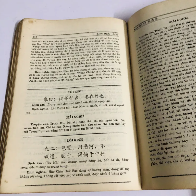 KINH DỊCH TRỌN BỘ – Ngô Tất Tố biên dịch và chú giải 598080