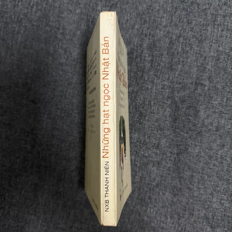 Những hạt ngọc Nhật Bản: Tập truyện cười, truyện cổ & truyện thiếu nhi 925437