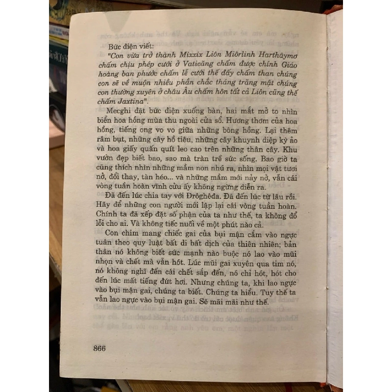 Tiếng chim hót trong bụi mận gai -Cleen Mcough 757131