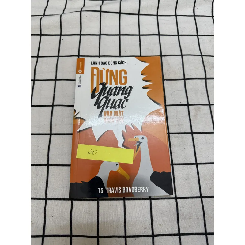 Đừng quàng quạc vào mặt nhân viên  597534