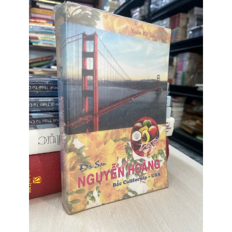 Đặc sắc Nguyễn Hoàng (sách in hải ngoại) 747126