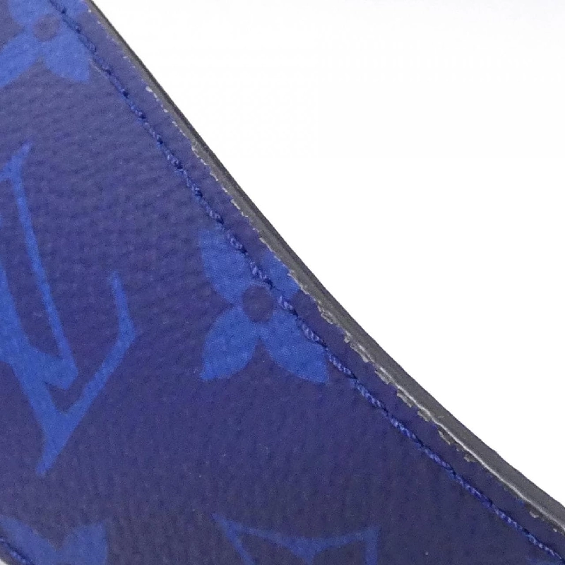 Ba lô Louis Vuitton Taiga Lama M30419 611134