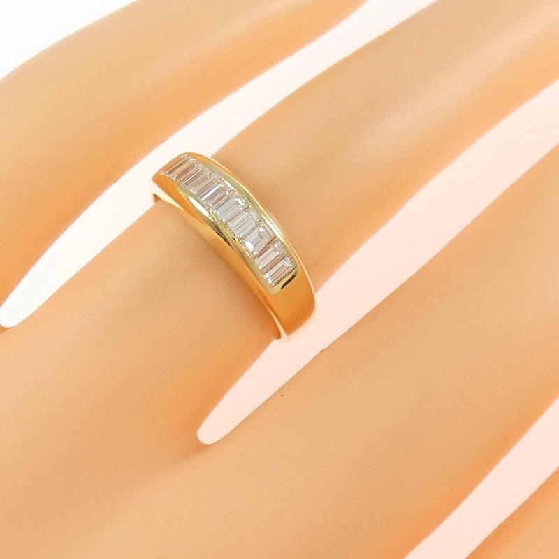 Nhẫn pinky kim cương 750YG 0.48CT 668572