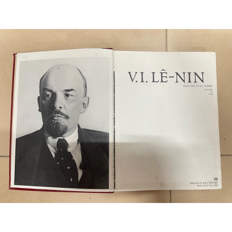 Lê-nin Thân Thế Và Sự Nghiệp (Tài liệu & Ảnh) (c) 502404