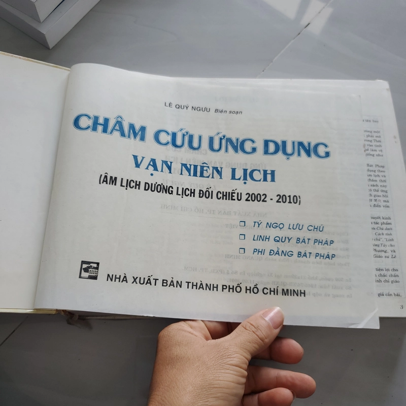 Châm cứu ứng dụng vạn niên lịch 385597