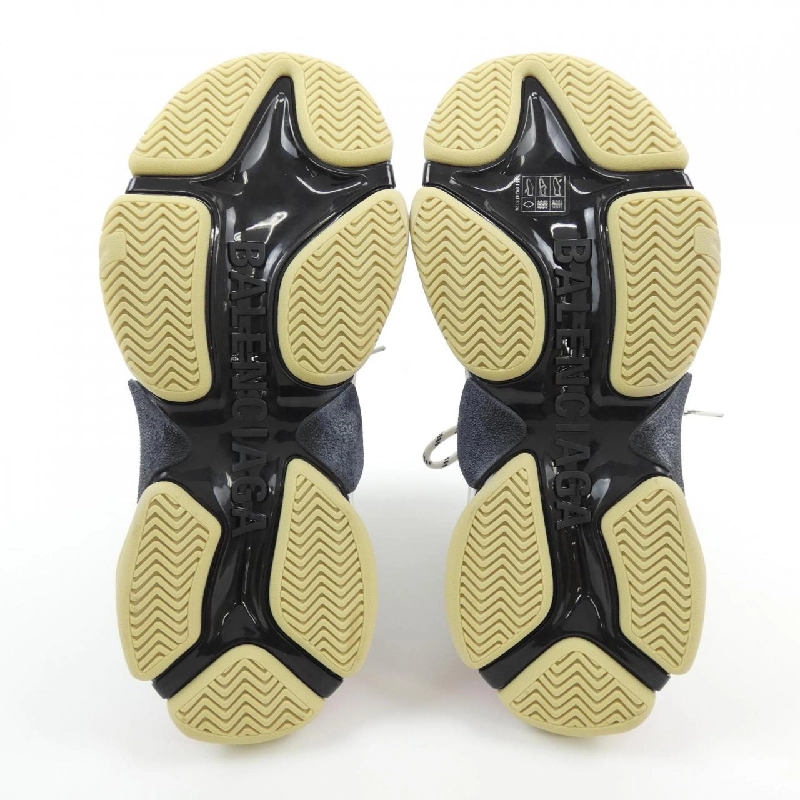 Giày thể thao BALENCIAGA - Hàng hiệu Chính hãng 906428