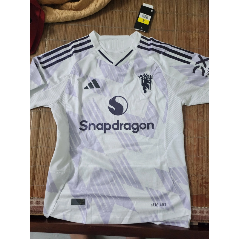 Bộ quần áo man united sân khách  size s  506970