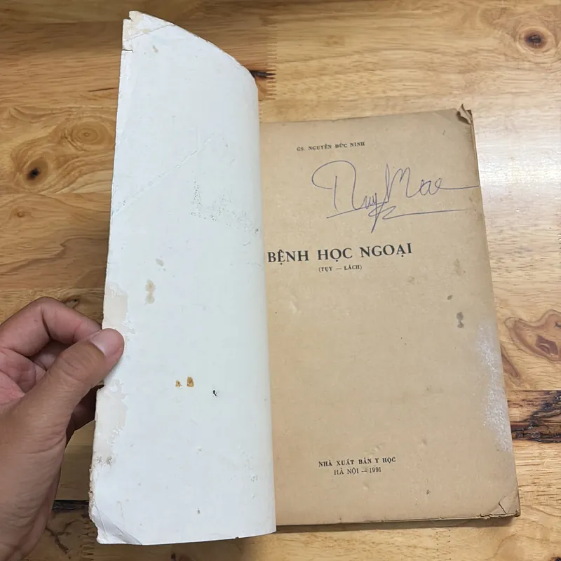 II Sách Y: Bệnh Học Ngoại _ Tuỵ Lách - GS. Nguyễn Đức Ninh - 1991 682294