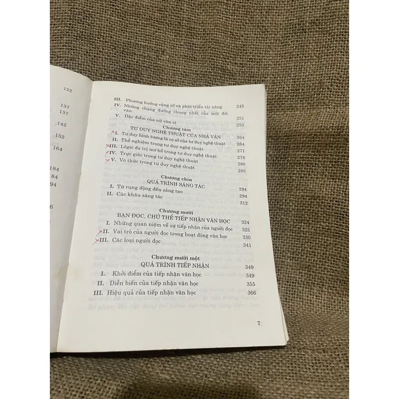 LÝ LUẬN VĂN HỌC TẬP I VĂN HỌC, NHÀ VĂN, BẠN ĐỌC 725195