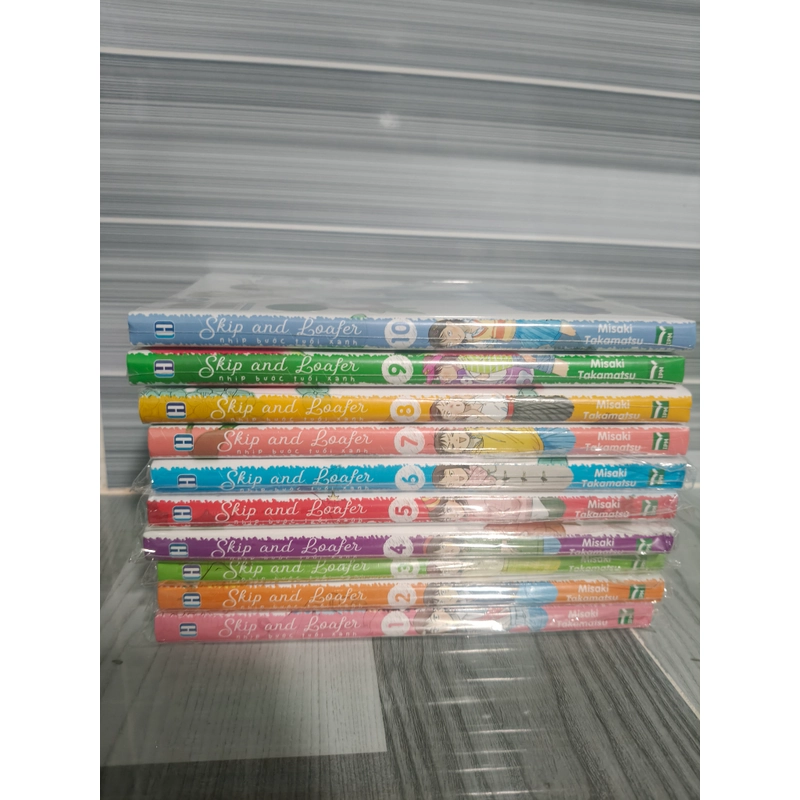 Truyện skip  and loafer full 10 cuốn . từ 1 đến 6 unseal 7 đến 10 nguyên seal CLST . 504488