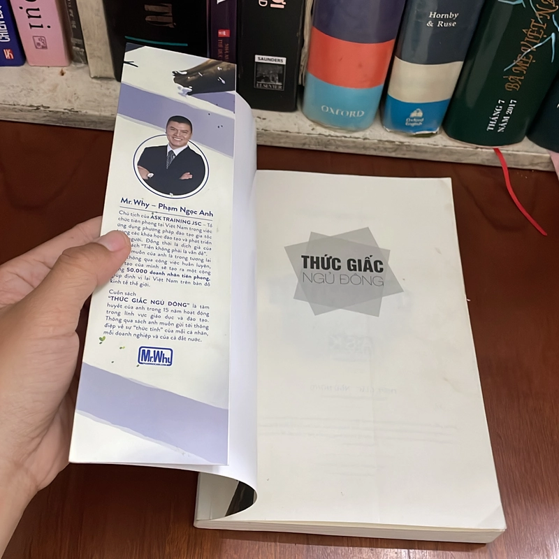 II Sách Kỹ Năng: Thức Giấc Để Ngủ Đông - Phạm Ngọc Anh - 2022 551680