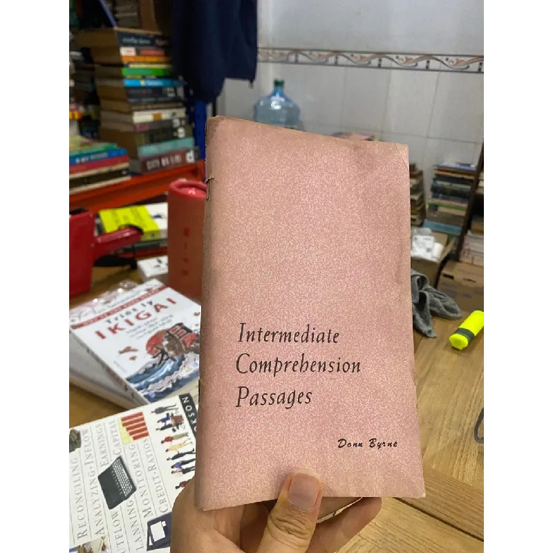 Intermediate Comprehension Passages - Donn Byrne 563483