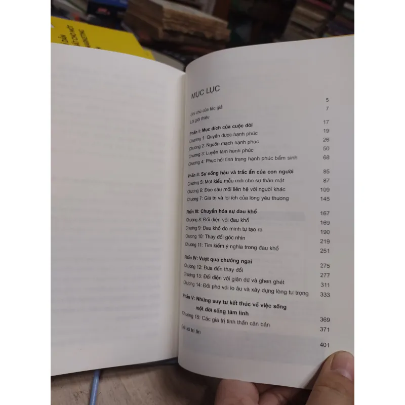 Sách: Sống hạnh phúc - Cẩm nang cho cuộc sống - TG: Đạt Lai Lạt Ma (B1) 788248