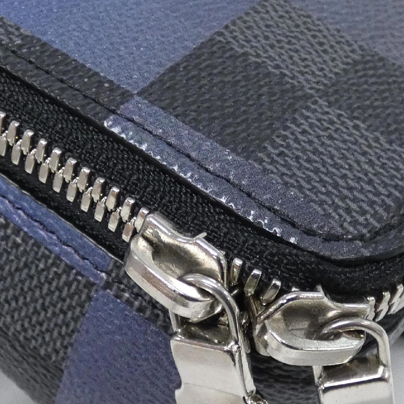 Túi đeo vai Louis Vuitton Damier Graphite Giant Alpha Wearable Wallet N60414 611998