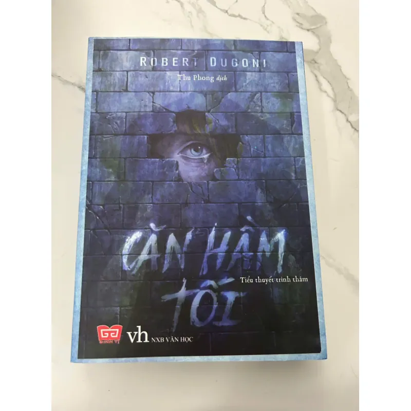 Căn Hầm Tối – Robert Dugoni 689274