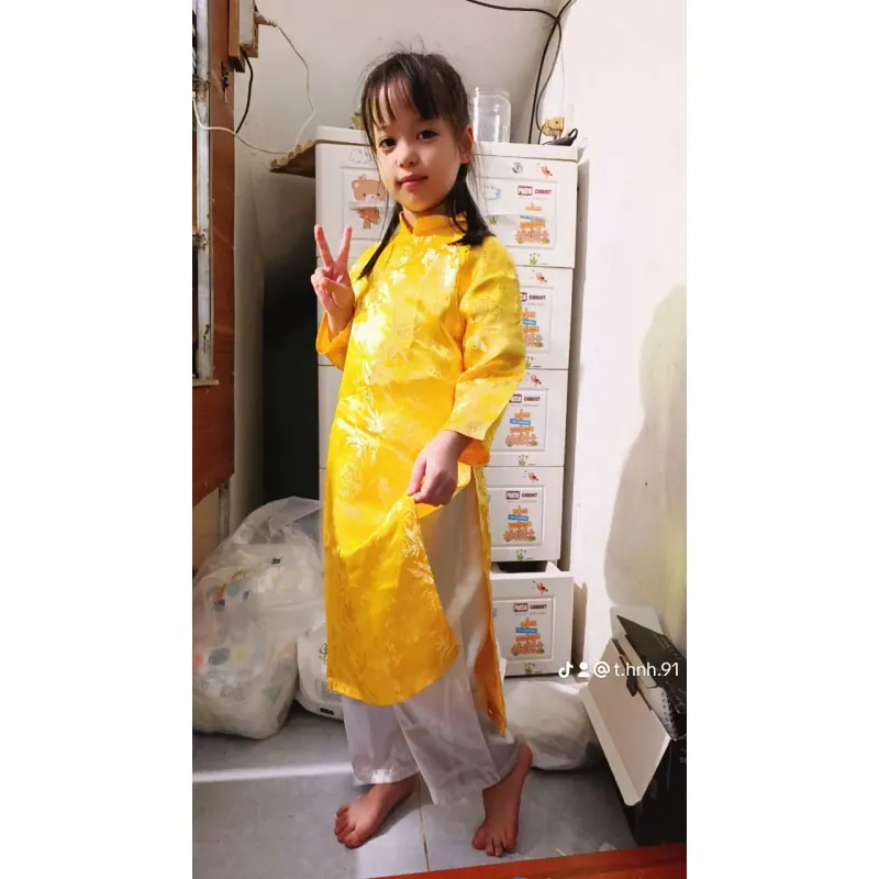 Trang phục truyền thống áo dài nữ vàng kim loại phối họa tiết hoa - Kích thước phù hợp 716922