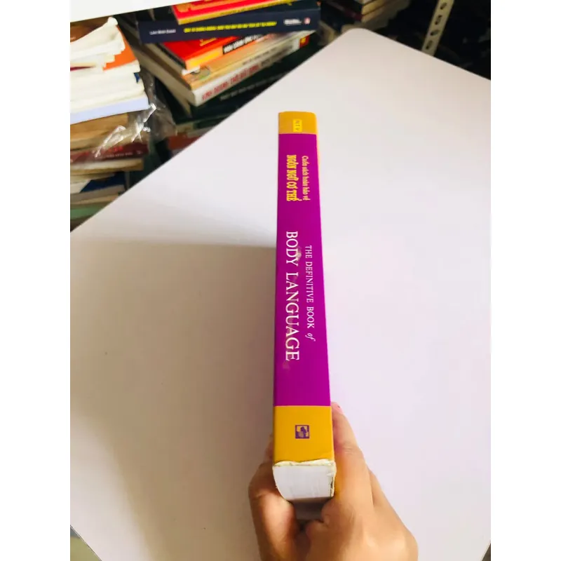 CUỐN SÁCH HOÀN HẢO VỀ NGÔN NGỮ CƠ THỂ  601933