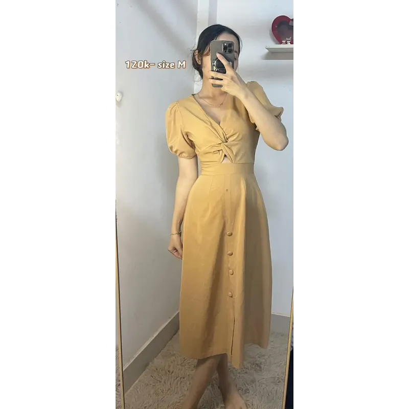 Váy cổ tim  653650