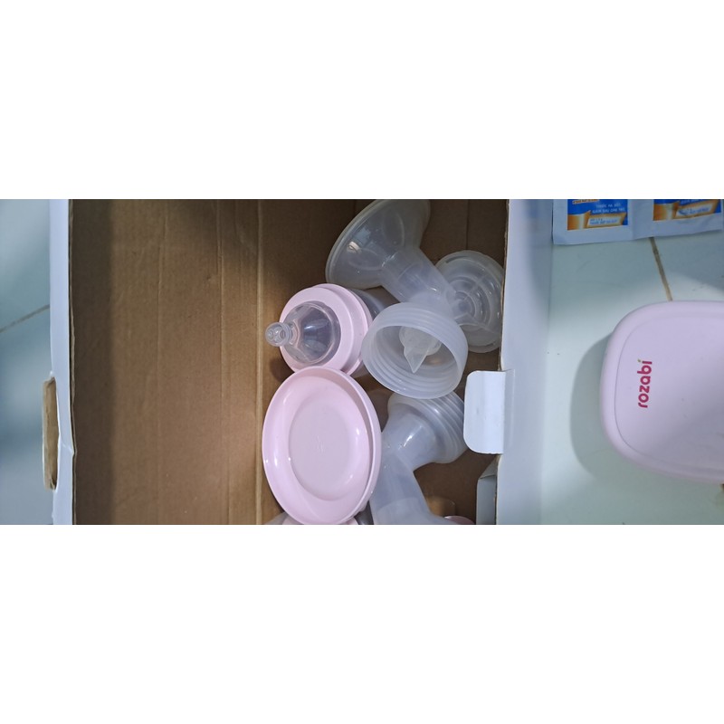 Thanh lý Máy hút sữa điện đôi Rozabi Compact 99426