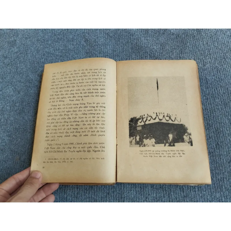 35 NĂM CHIẾN ĐẤU VÀ XÂY DỰNG 568093