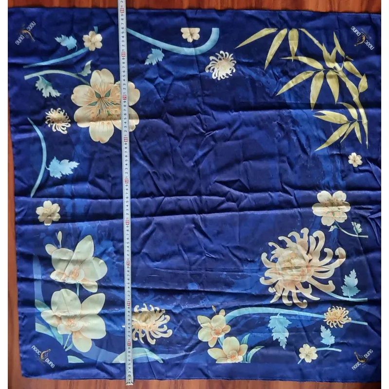 Khăn choàng cổ đi biển thổ cẩm du lịch mùa hè che nắng chụp hình chất dày 1027829